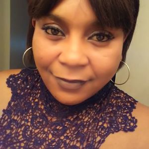 Meet your Posher, Lita